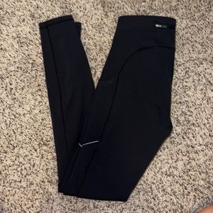 lululemon full length speed up leggings, side pockets, back pocket